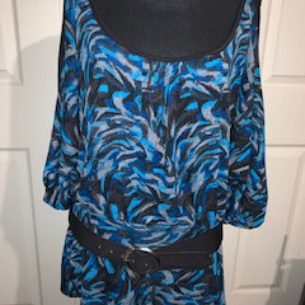 Cold Shoulder Tunic With Scoop Neck